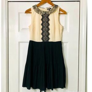 Monteau Black and Cream Pleated Mini Dress-XS